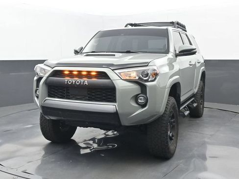 Used 2023 Toyota 4Runner TRD Off-Road Premium w/ Moonroof Package AWD/4WD image 8
