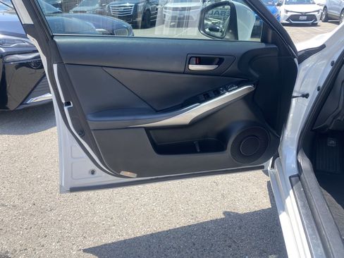 Used 2018 Lexus IS 300 RWD image 14