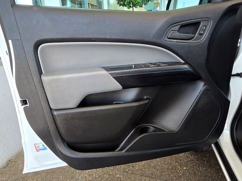 Used 2022 Chevrolet Colorado W/T image 17