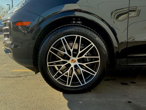 New 2026 Porsche Cayenne image 11