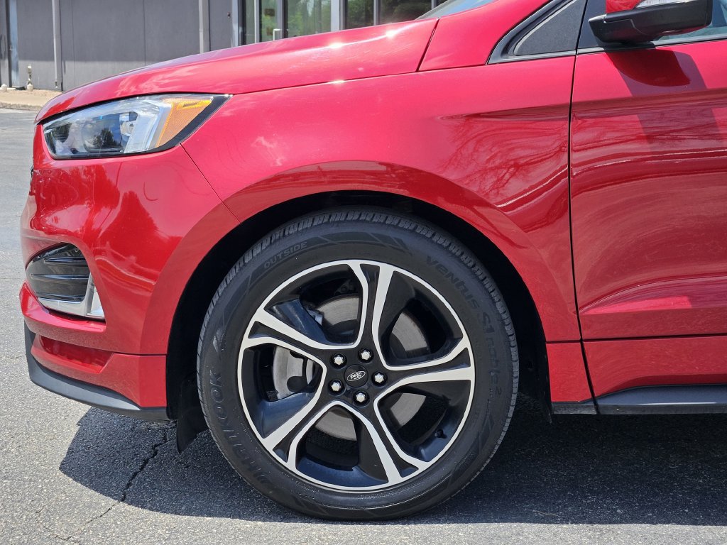 Used 2023 Ford Edge ST AWD/4WD image 10