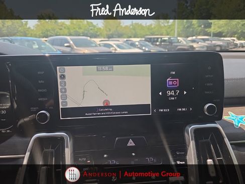 Used 2021 Kia Sorento SX Prestige AWD/4WD image 4