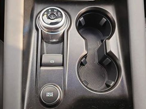 Used 2025 Ford Explorer Active w/ Active Comfort Package image 21