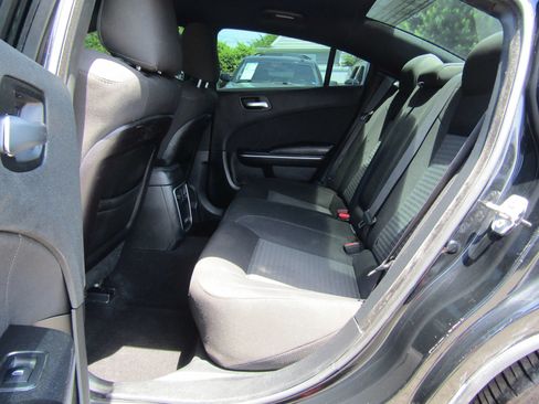 Used 2019 Dodge Charger Scat Pack RWD image 18