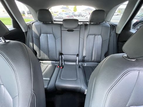 Used 2025 Audi Q5 Premium AWD/4WD image 19