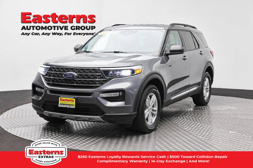 Used 2023 Ford Explorer XLT w/ Equipment Group 202A AWD/4WD image 1