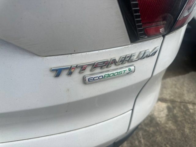 Used 2017 Ford Escape Titanium FWD image 5