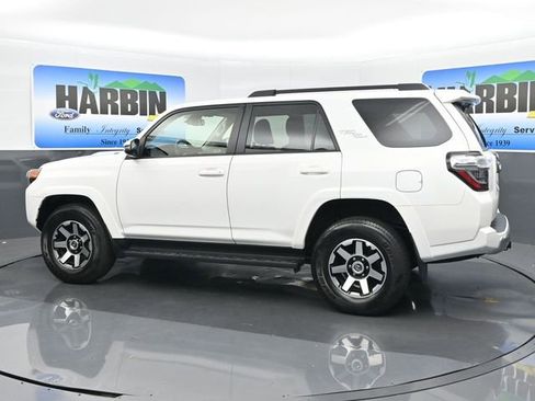 Used 2024 Toyota 4Runner TRD Off-Road Premium image 3