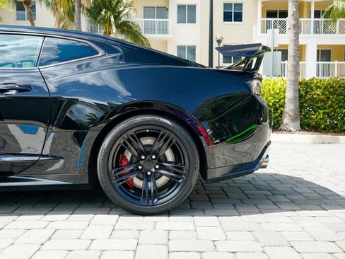 Used 2018 Chevrolet Camaro ZL1 RWD image 16