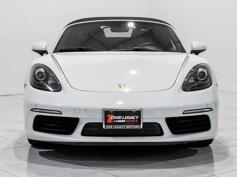 Used 2019 Porsche 718 Boxster image 4