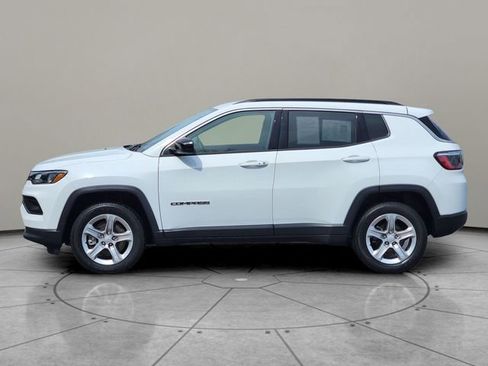 Certified 2023 Jeep Compass Latitude w/ Convenience Group AWD/4WD image 9
