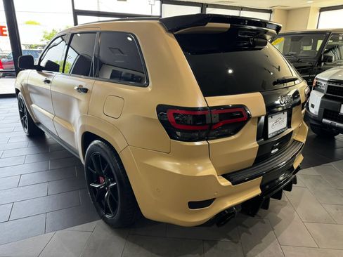 Used 2018 Jeep Grand Cherokee SRT AWD/4WD image 3