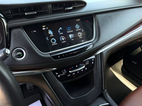 Used 2019 Cadillac XT5 Luxury FWD image 15