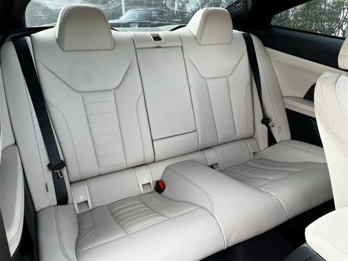 Used 2024 BMW M440i Coupe w/ Premium Package image 28