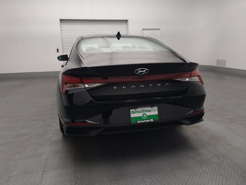 Used 2023 Hyundai Elantra SEL w/ Convenience Package FWD image 6