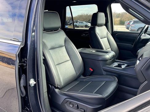 Used 2023 GMC Yukon SLT image 7