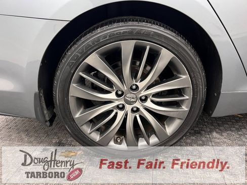 Used 2015 Hyundai Genesis 5.0 image 16