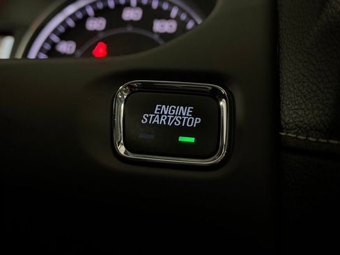 Used 2019 GMC Acadia SLT image 22