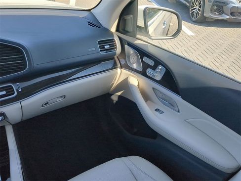 Used 2020 Mercedes-Benz GLS 450 4MATIC image 18