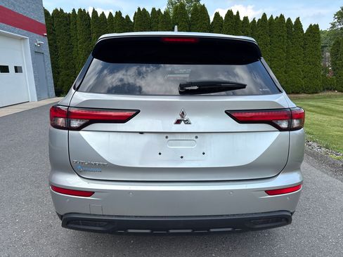 Used 2022 Mitsubishi Outlander ES AWD/4WD image 4