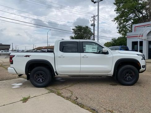 New 2026 Nissan Frontier PRO-4X w/ Tow Package AWD/4WD image 6
