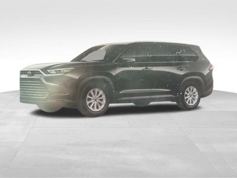 Used 2026 Toyota Grand Highlander AWD image 2