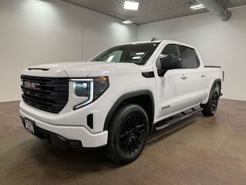 Used 2022 GMC Sierra 1500 Elevation AWD/4WD image 41