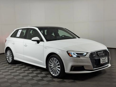Used 2018 Audi A3 e-tron Prestige FWD image 7