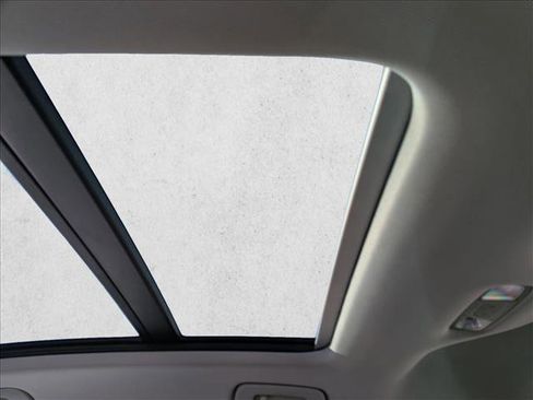 Used 2017 Audi Q3 2.0T Premium image 22