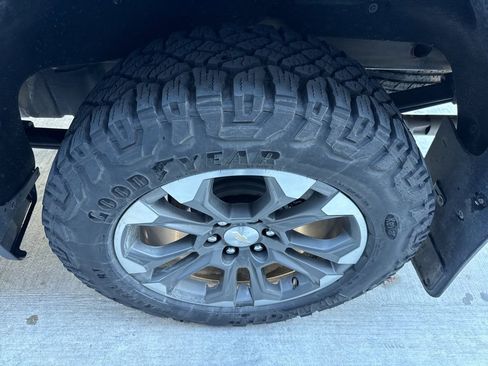 Used 2023 Chevrolet Silverado 1500 RST w/ Z71 Off-Road Package image 21