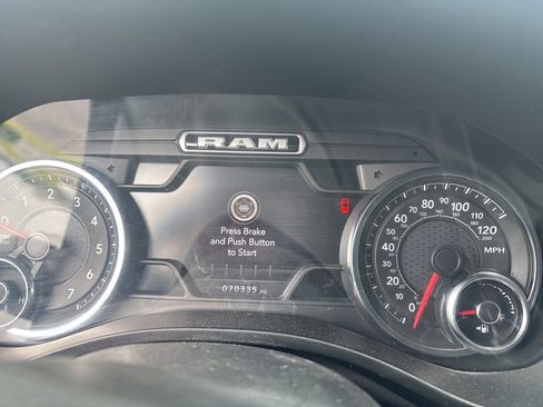 Used 2020 RAM 1500 Laramie AWD/4WD image 12