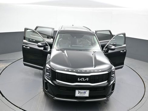 Certified 2022 Kia Telluride S image 47