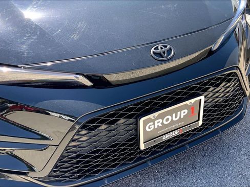 Used 2025 Toyota Corolla SE FWD image 29