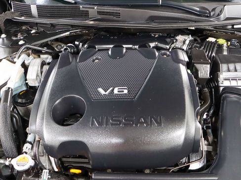 Used 2017 Nissan Maxima SR w/ Midnight Edition image 29