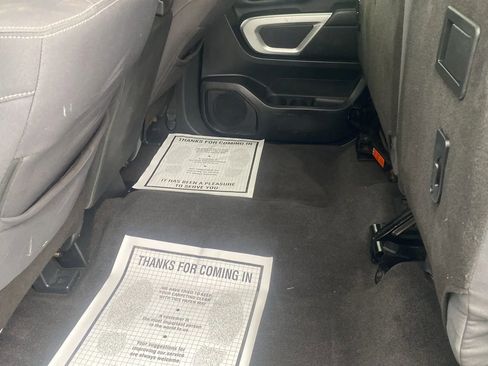 Used 2021 Nissan Titan SV w/ Accessory Utility Package image 19