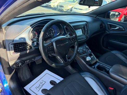 Used 2015 Chrysler 200 S FWD image 10