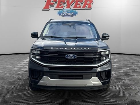 Certified 2025 Ford Expedition Max Platinum image 8