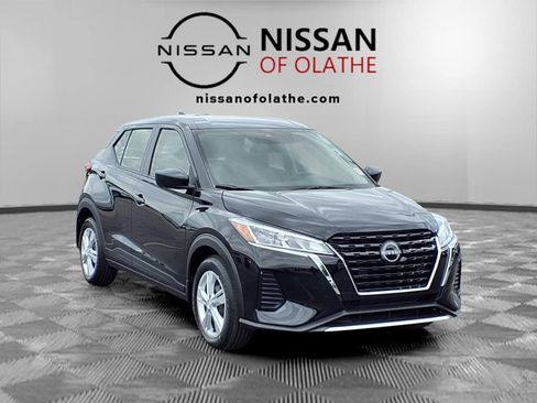 Used 2025 Nissan Kicks Play S FWD image 29