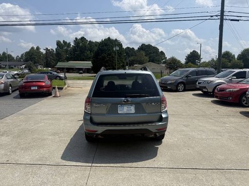Used 2010 Subaru Forester 2.5X Premium w/ Popular Equipment Group 5B AWD/4WD image 6