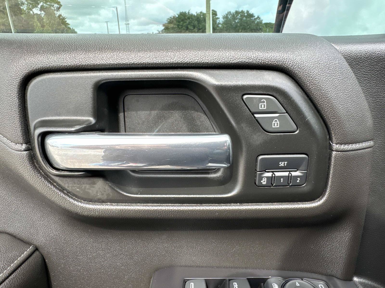 Used 2019 GMC Sierra 1500 SLT w/ SLT Premium Plus Package AWD/4WD image 24