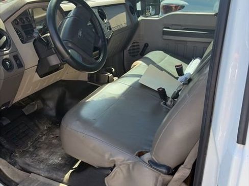 Used 2008 Ford F350 XL image 4