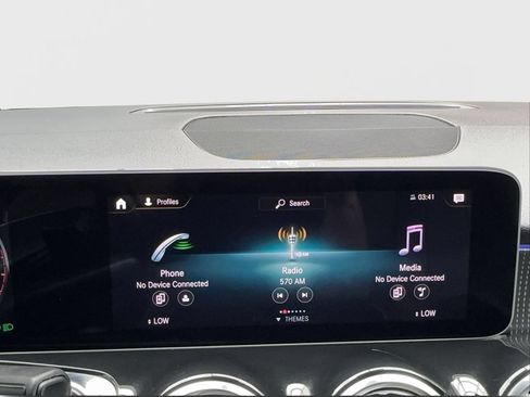 Used 2021 Mercedes-Benz GLB 250 4MATIC w/ Premium Package image 53