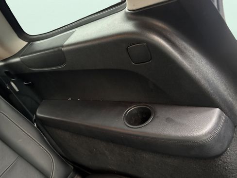 Used 2015 Mercedes-Benz GL 550 4MATIC image 29