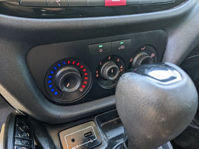 Used 2018 RAM ProMaster City Tradesman SLT FWD image 20