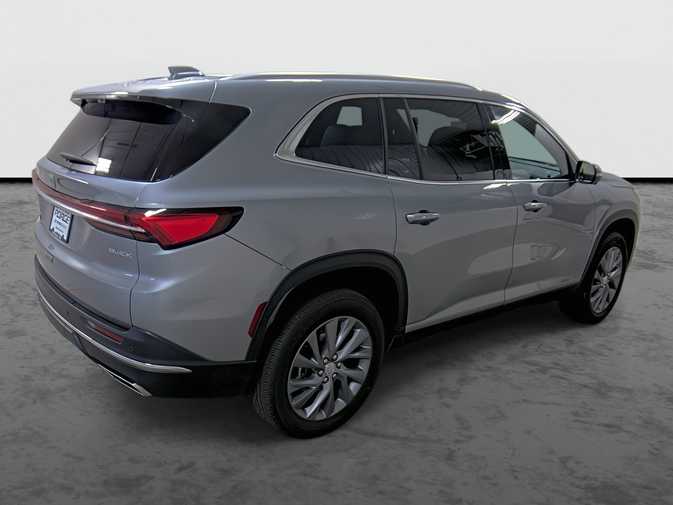 Used 2026 Buick Enclave Preferred w/ Power Package AWD/4WD image 4