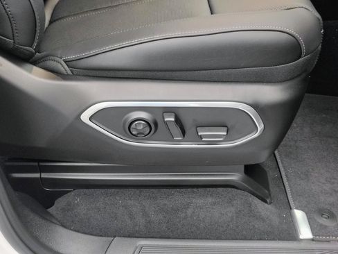 New 2026 Jeep Grand Wagoneer L Limited AWD/4WD image 26