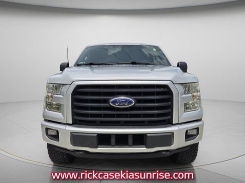 Used 2016 Ford F150 XLT w/ Equipment Group 302A Luxury AWD/4WD image 5