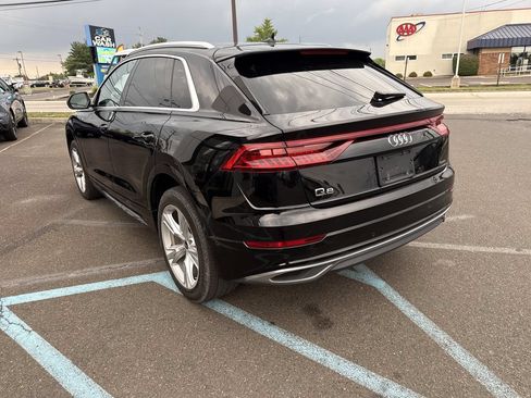 Used 2023 Audi Q8 Premium w/ Convenience Package AWD/4WD image 6
