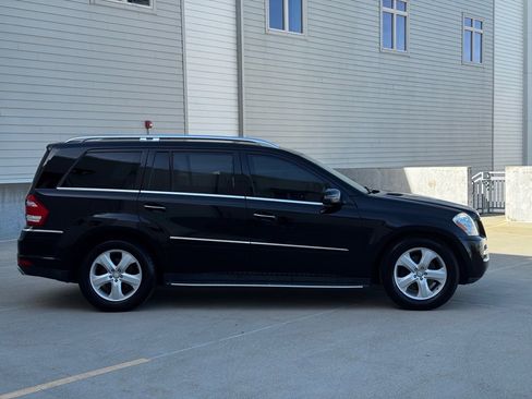 Used 2012 Mercedes-Benz GL 450 4MATIC image 2