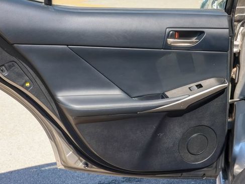 Used 2018 Lexus IS 300 AWD w/ Comfort Package image 14